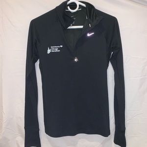 BLACK NIKE QUARTER ZIP